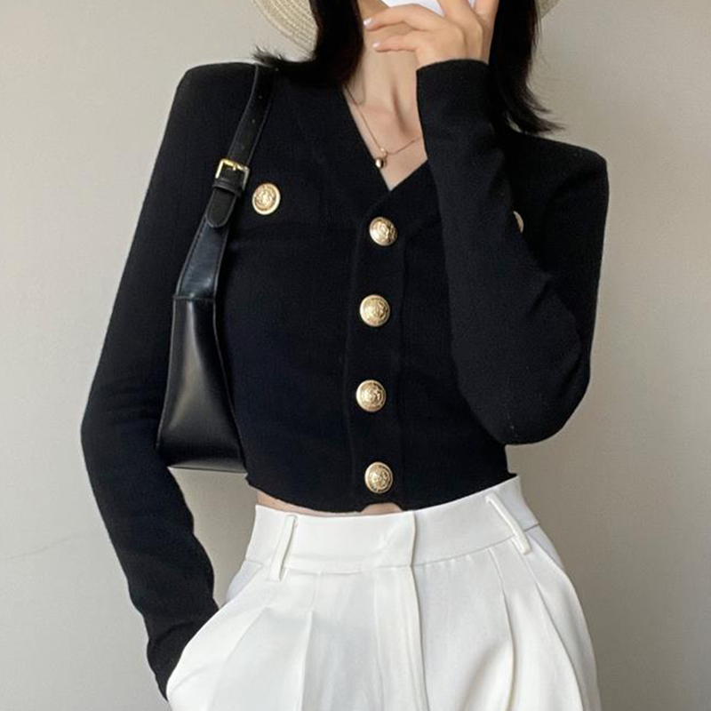 Crop Cardigan Vintage - Вязаный кардиган с золотыми пуговицами спереди,